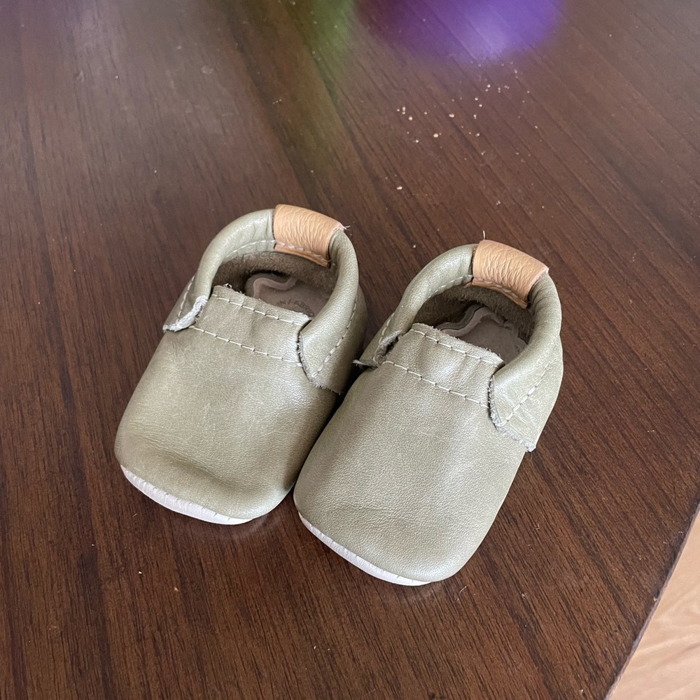 Heyfolks Green Baby shoes